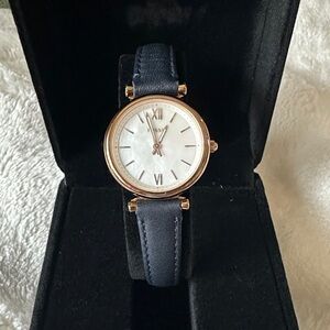 Fossil Women's Navy Blue and Gold Watch